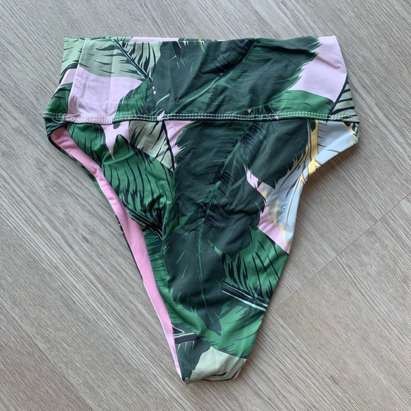 Beach Riot x REVOLVE Highway Bikini Bottom - Picture 2 of 3